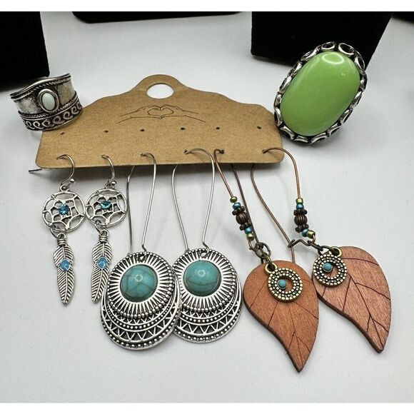 Costume Jewelry Lot Blue Green Necklaces Earrings Bracelets Rings Spring Colors - Picture 2 of 16